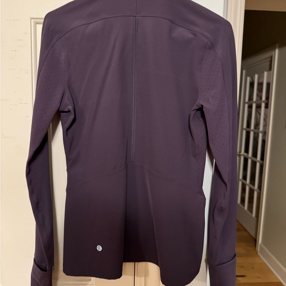 Lululemon Workout Jacket, Fitted Style. - image 4